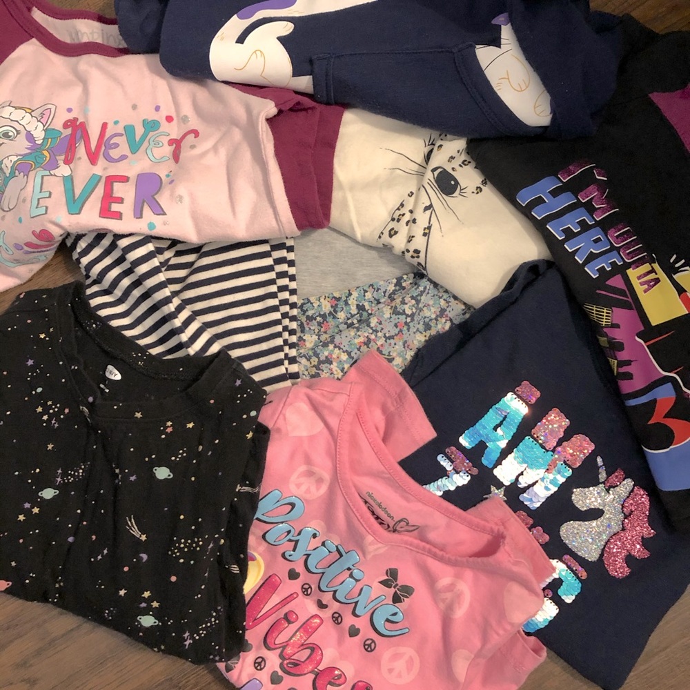 Bundle of toddler girl play clothes size 4t